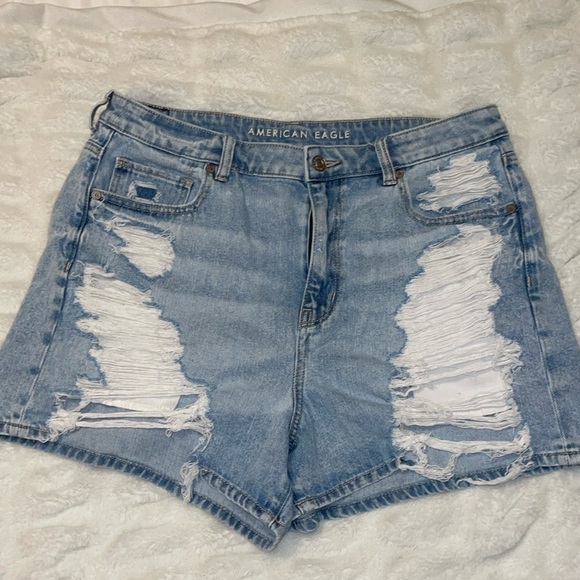 American Eagle Distressed Mom Shorts - Picture 1 of 8